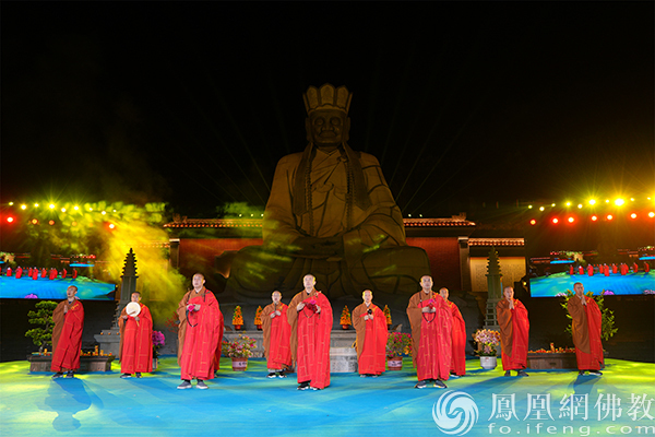 五台山佛乐团唱诵《宝鼎赞》