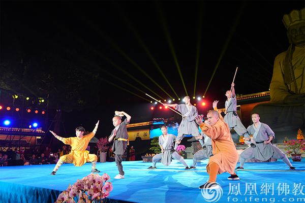少林禅武堂表演《云布慈门》