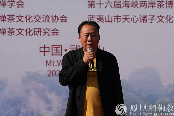 著名影视演员杨凡演唱《三国演义》主题歌《滚滚长江东逝水》