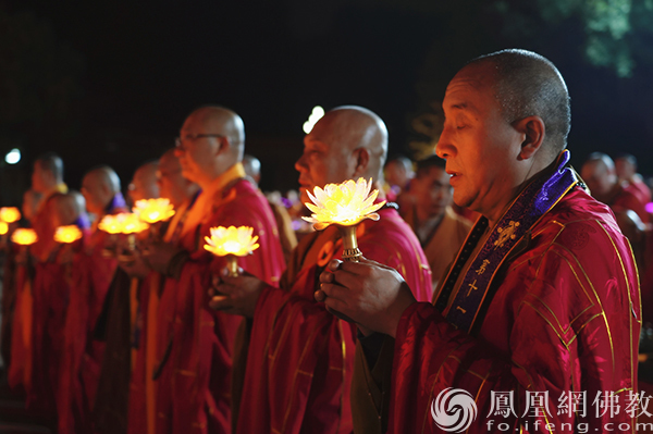 两岸一家亲!第十一届闽台佛教论坛传灯活动在福州万佛寺举行