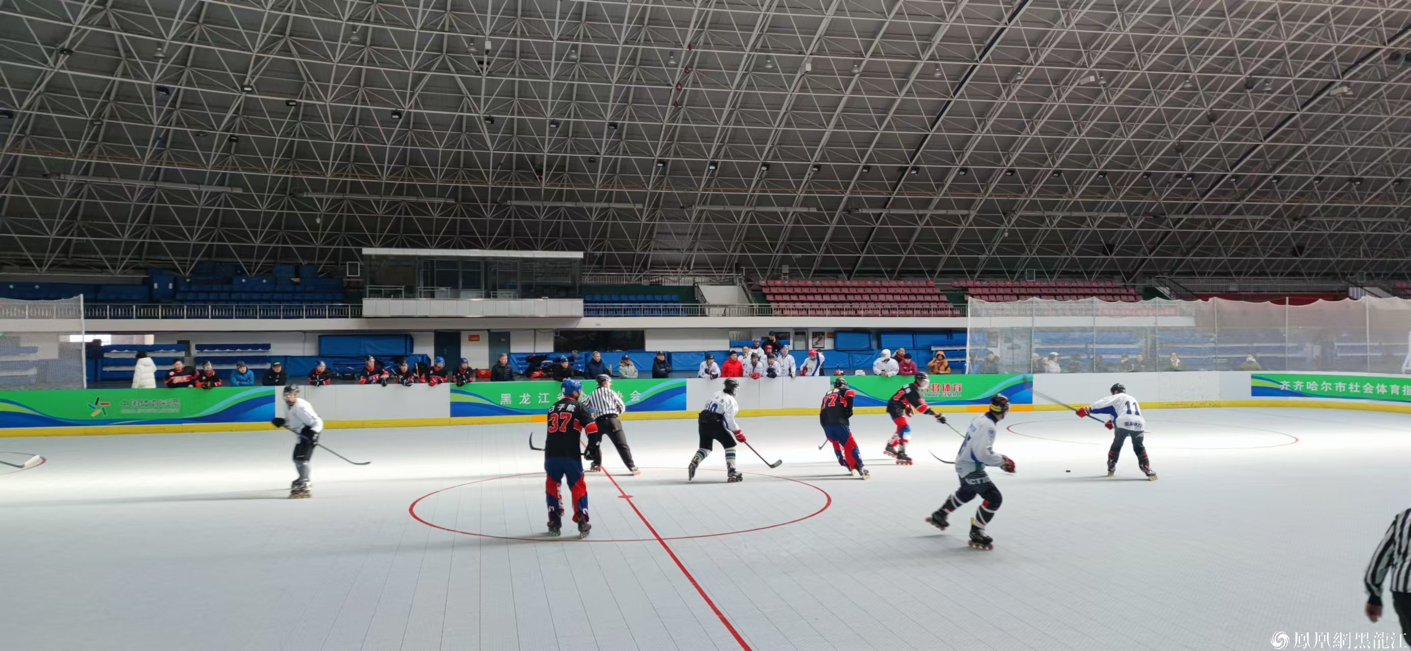 “我要上全运”全运会单排轮滑球项目选拔赛在鹤城开赛