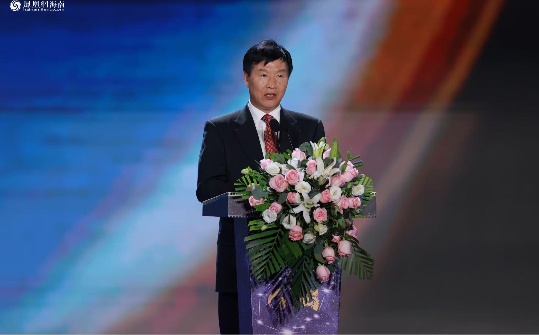 凤凰网直击|第六届海南岛国际电影节在三亚开幕