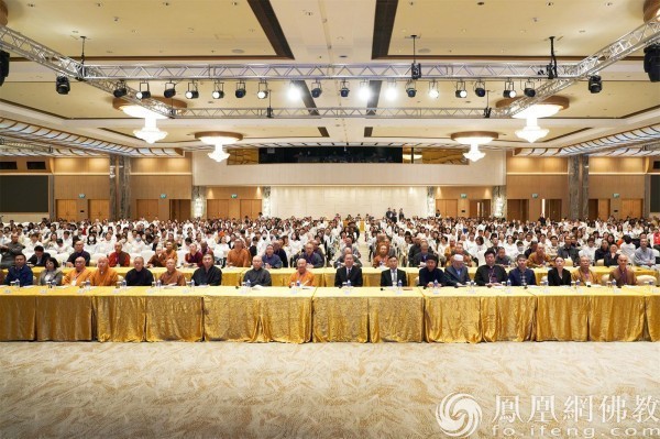 2024佛教三大语系硕博法师恳谈会首次跨境在澳门成功举办