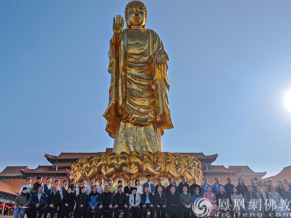 融中华传统 载时代记忆：乌鲁木齐红光山大佛寺举行重阳文化雅集活动