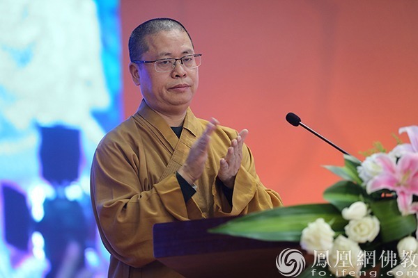 学弟宗性法师拜挽痛悼净因法师示寂