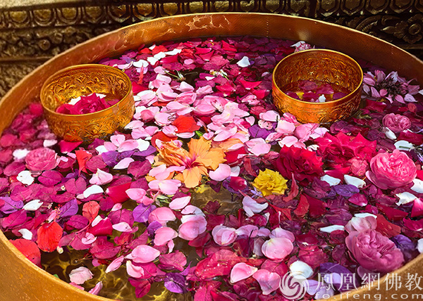 云南沧源勐角傣历1388新年泼水节圆满