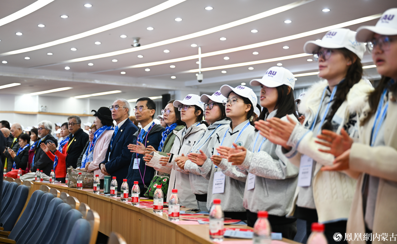 2026年香港海鸥助学团为内蒙古300名困境学子捐资90万元