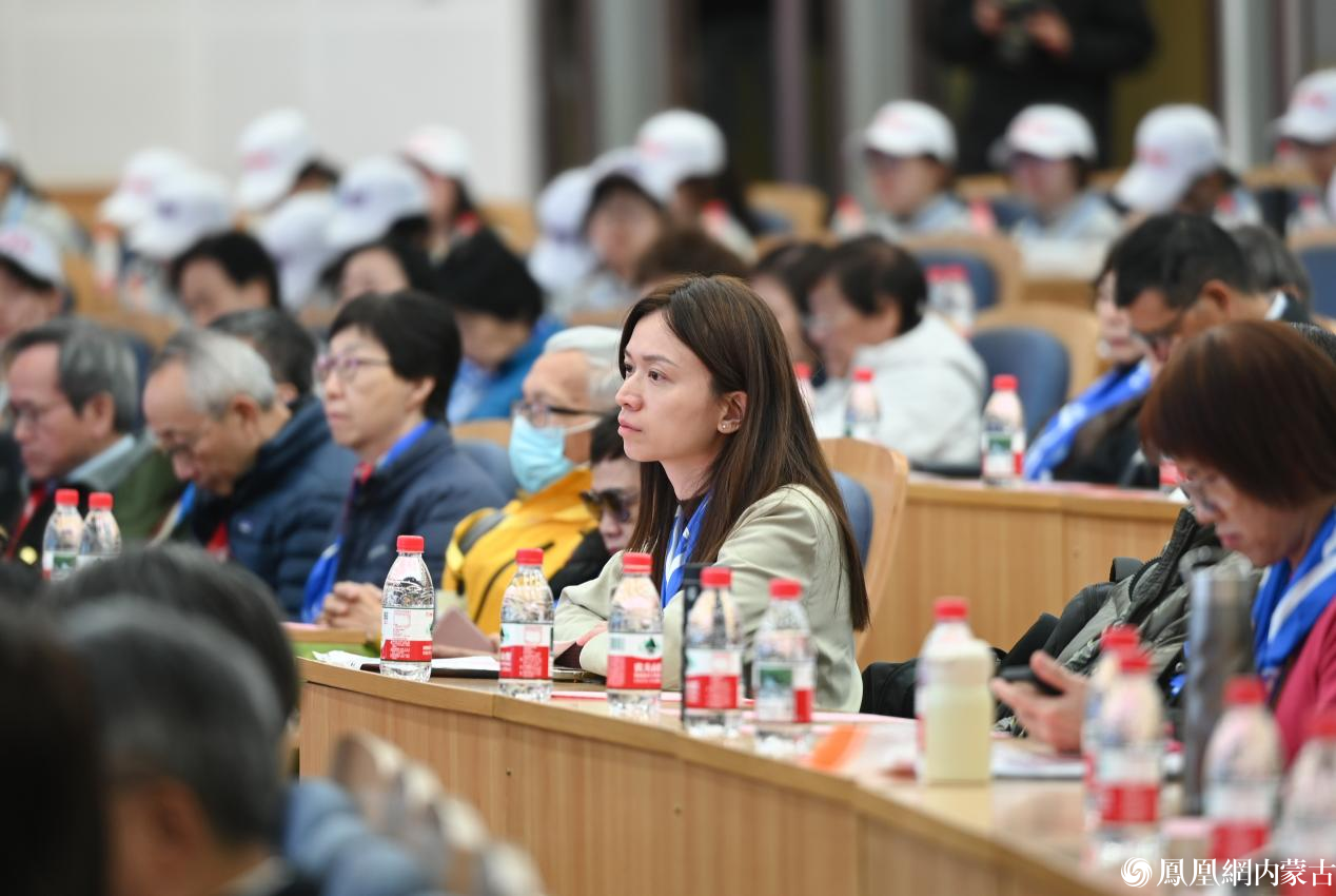 2026年香港海鸥助学团为内蒙古300名困境学子捐资90万元