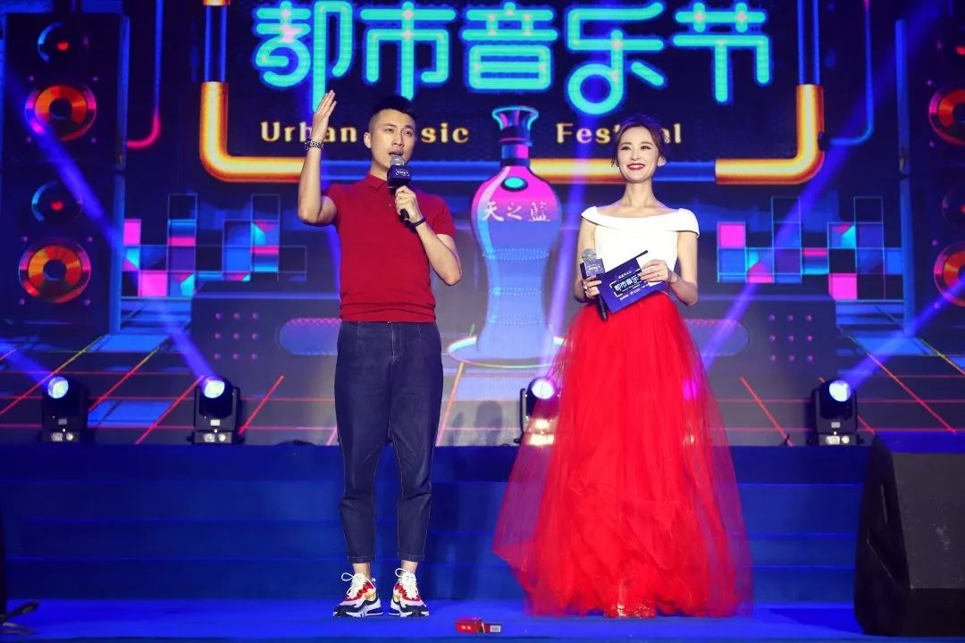 怎么找电视台记者帮忙 084cf991fb1124b_w1080_h720.jpg