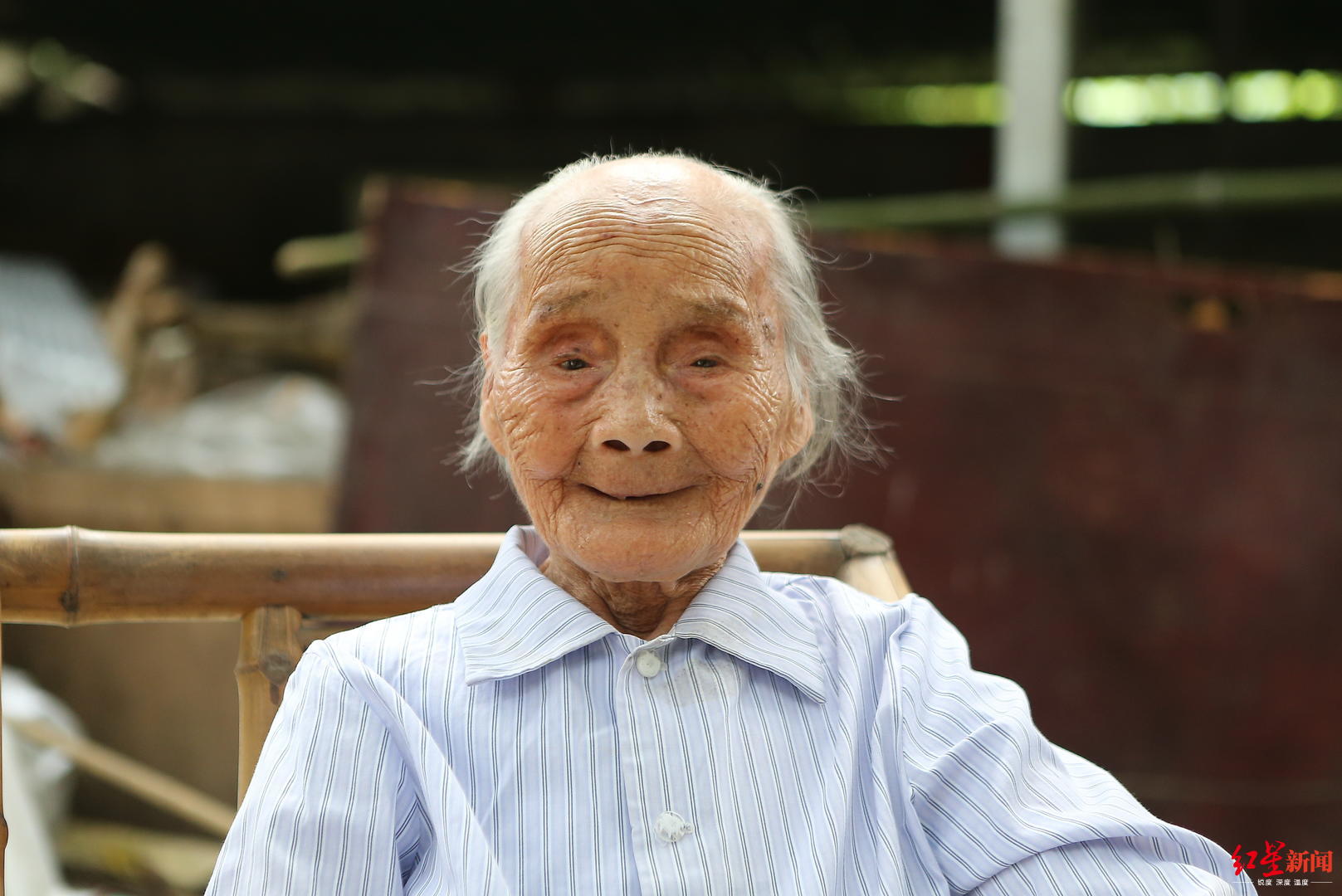 四川最长寿老人119岁了 90多岁时还能打谷子