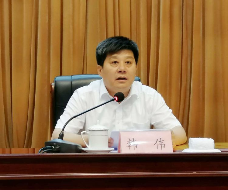 对章丘雷霆应急救援队等35个先进单位和绣惠街道崖南村党支部书记王先