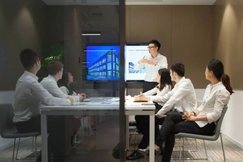 设计公司如何打造自己的团队 fdc61d963fe373b_w500_h333.png