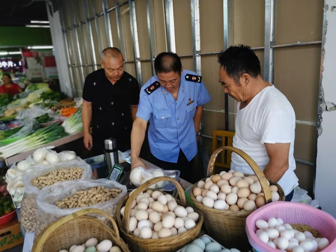 麥島市場扣留所開展農(nóng)油炸出產(chǎn)線貿(mào)市場計量器具專項(xiàng)檢查