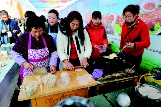 民族美食玉门花海镇“派对”
