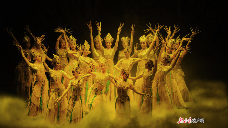 "敦煌韵"让金城观众陶醉在浓浓的"敦煌韵味"中