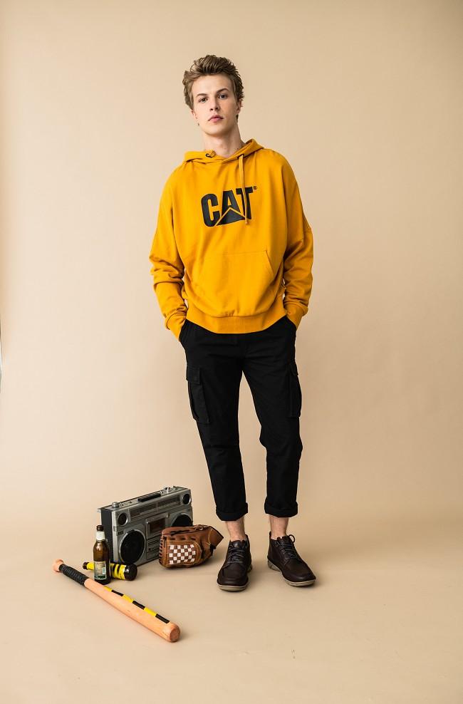 职场小鲜肉cat卡特大黄靴上身成功加载时尚