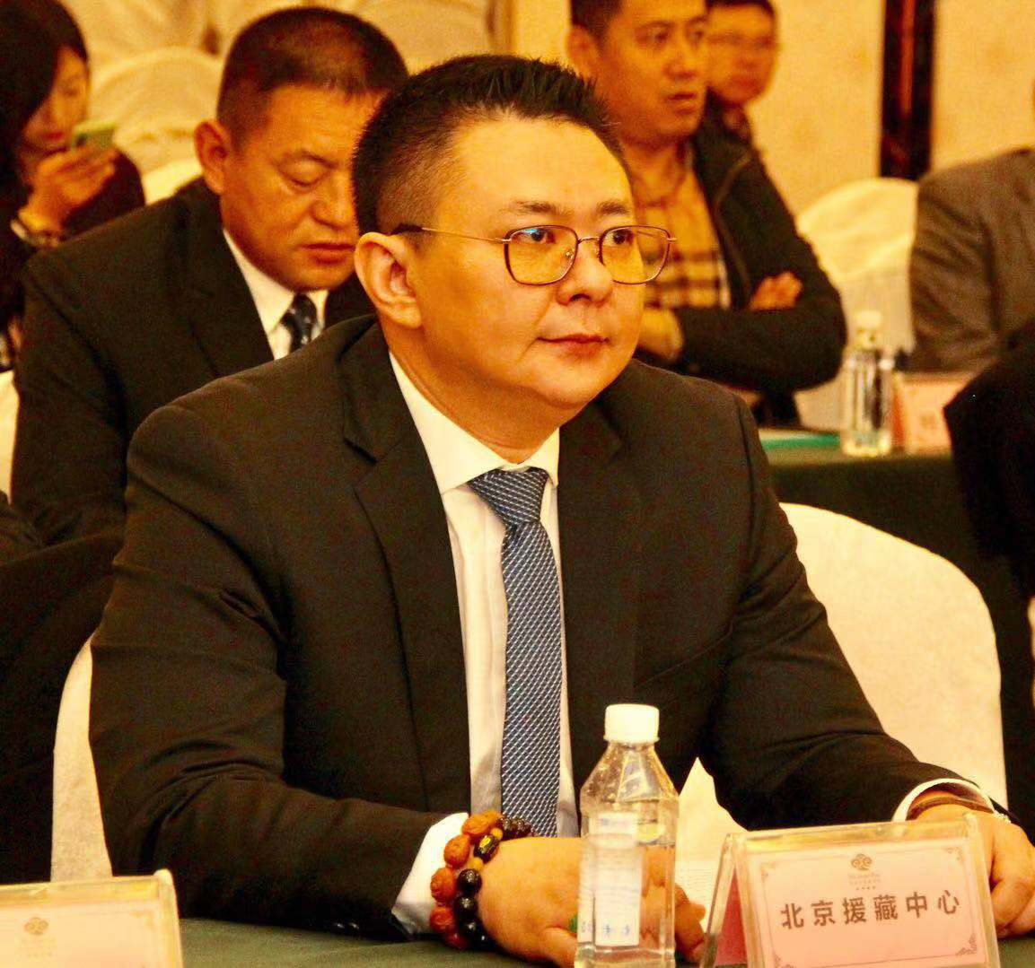 北京雪域援藏经济贸易中心驻大连办事处常务副主任李立德答记者:众信