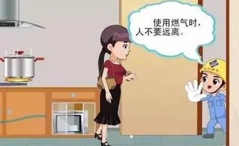 山西一小区家庭厨房起火邻居用及安盾灭火器快速灭火