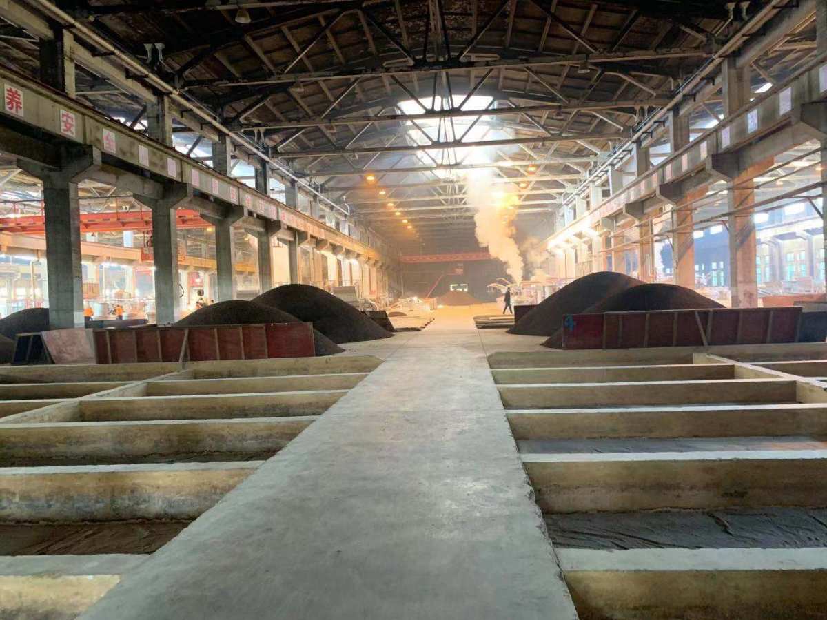 省会媒体代表走进湖北白云边酒业 共同探寻白云边兼香型白酒之美