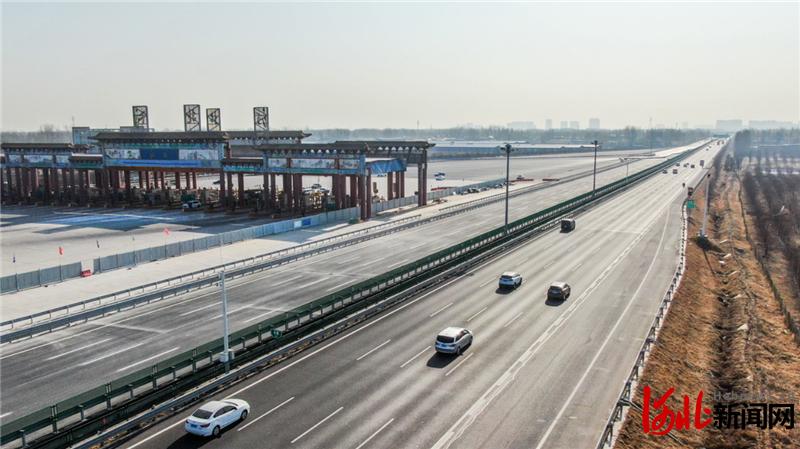 京港澳高速涿州主线收费站正式撤站