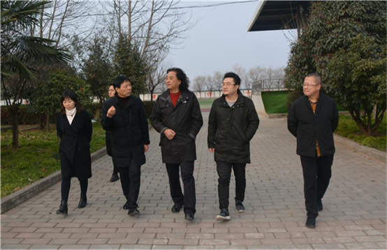 特色西安美术学院西安市高新鄠邑四中举行美术教育研讨会