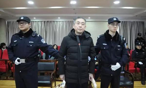 现金房产来者不拒 原敦煌市委书记詹顺舟受贿案一审