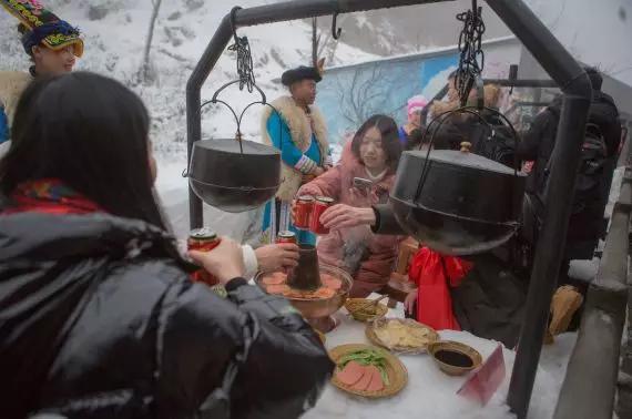 泡温泉玩雪吃火锅，来北川九皇山景区嗨翻这个冬日