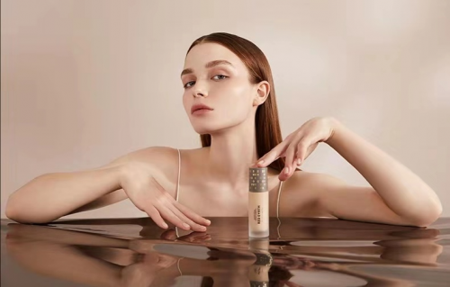 Red Earth红地球粉底液好用吗？得众多美妆博主大力推荐