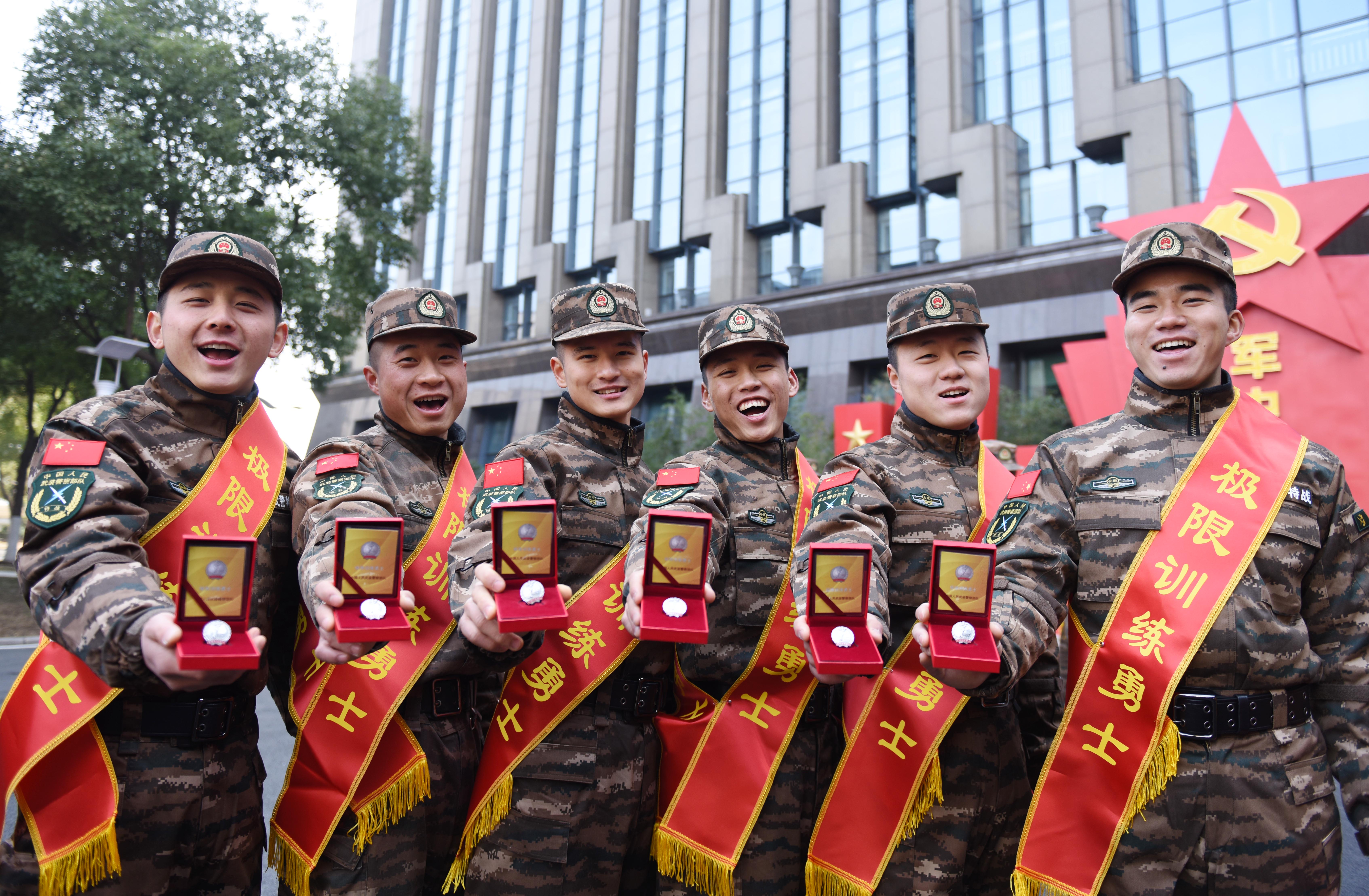 新春走基层合肥武警极限勇士无尚荣光