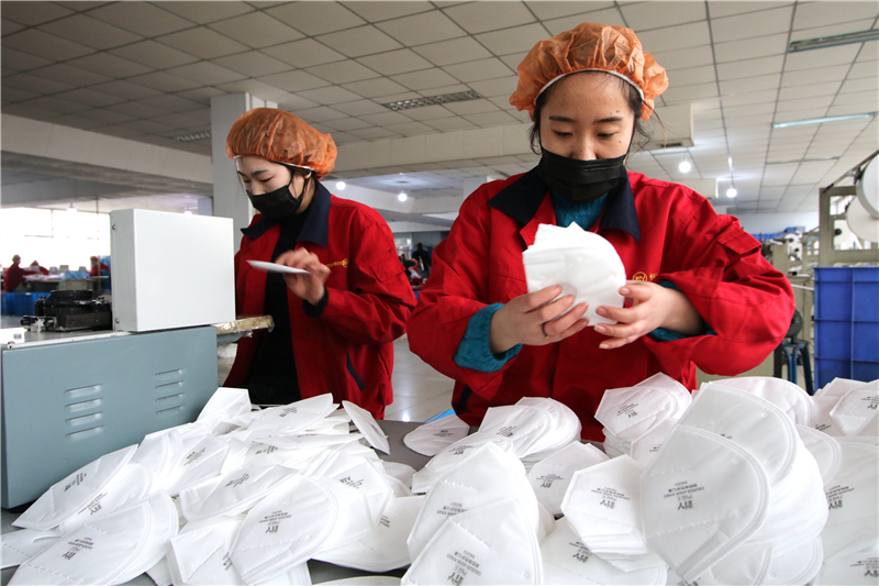 工人口罩_戴口罩的工人(2)