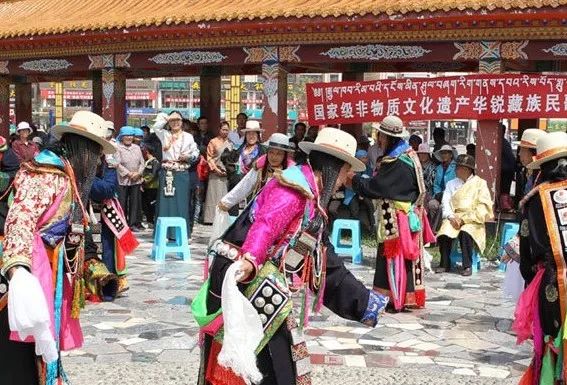 美!藏族传统风格和地方特色兼具的天祝藏族服饰