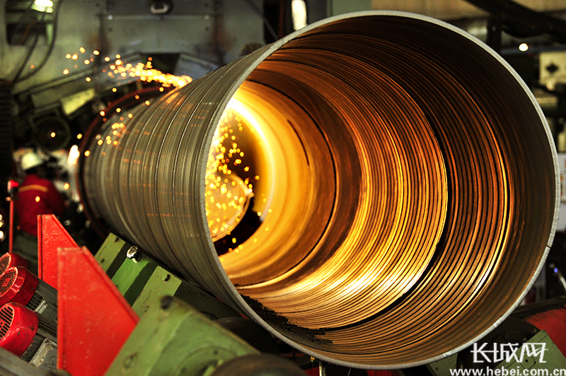 苑立偉■滄州：“戰(zhàn)”疫復工兩不誤 全力保供國家重點工程建設