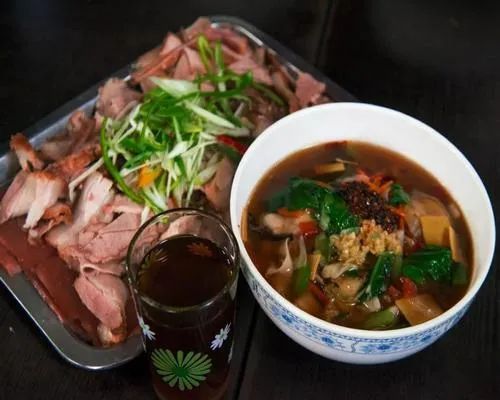 凉州新美食套餐“四凉闺蜜” 可媲美“三套车”