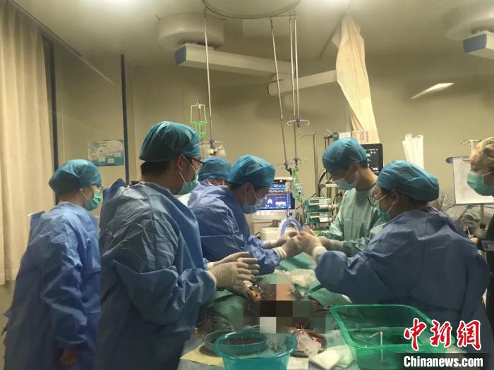 医院“不放弃式”抢救创“复活”奇迹。　江苏省中医院供图摄