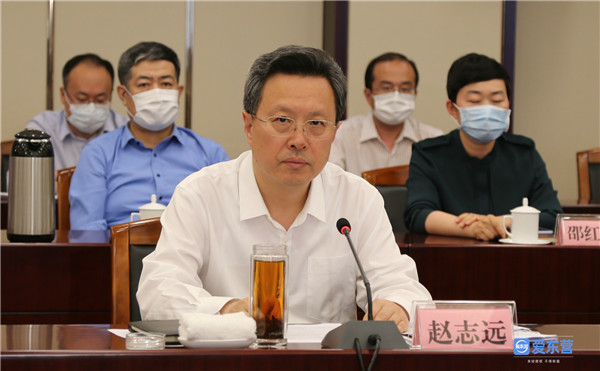 赵志远在发言时表示,东营市将认真贯彻落实专题会议精神,坚持全域治理
