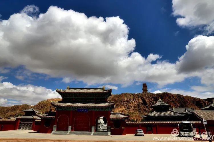 古丝绸之路中段的这座小县城 美得令人心旷神怡