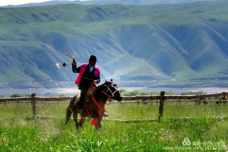 古丝绸之路中段的这座小县城 美得令人心旷神怡