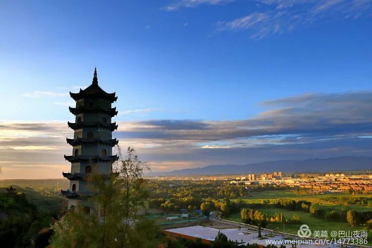 古丝绸之路中段的这座小县城 美得令人心旷神怡