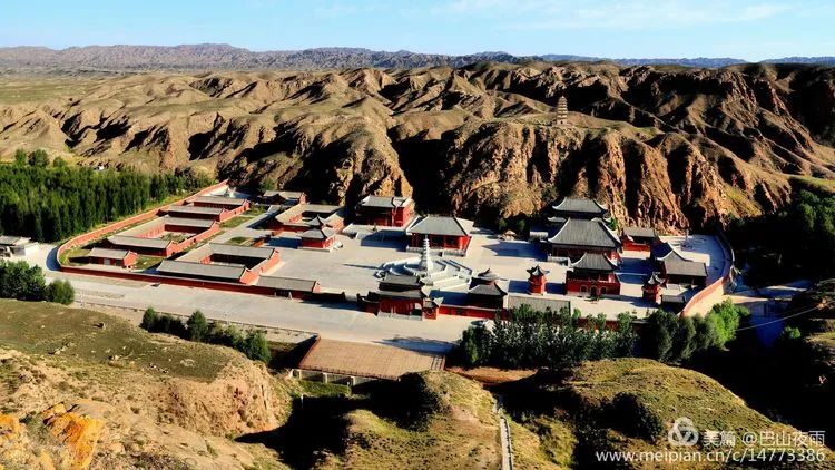 古丝绸之路中段的这座小县城 美得令人心旷神怡