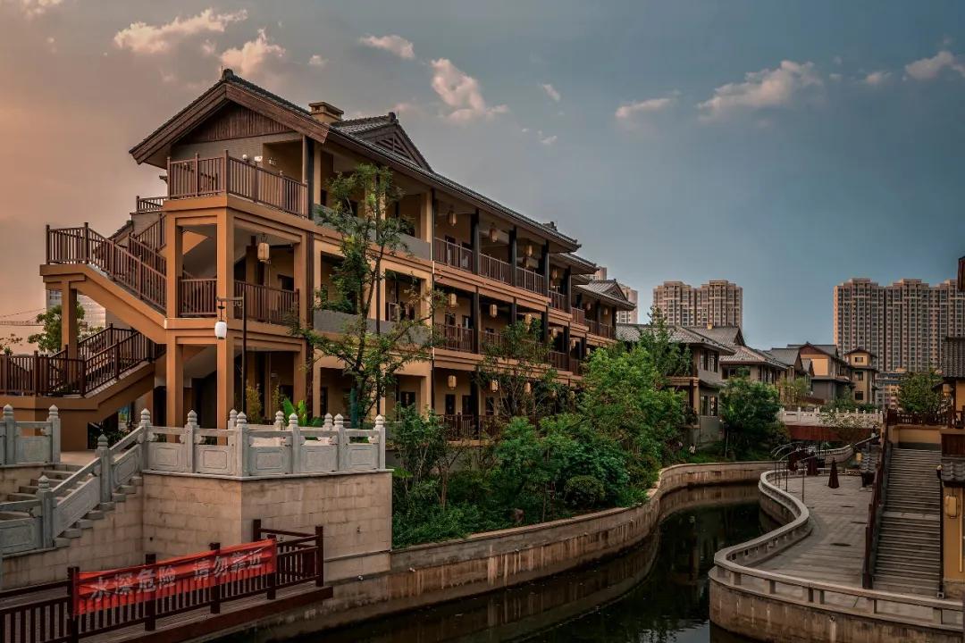 有时间吗?想约你到西峡仲景养生小镇享受悠闲生活