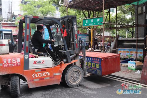 「农贸市场」狠下“绣花”功夫 萍乡西门市场“靓丽”变身