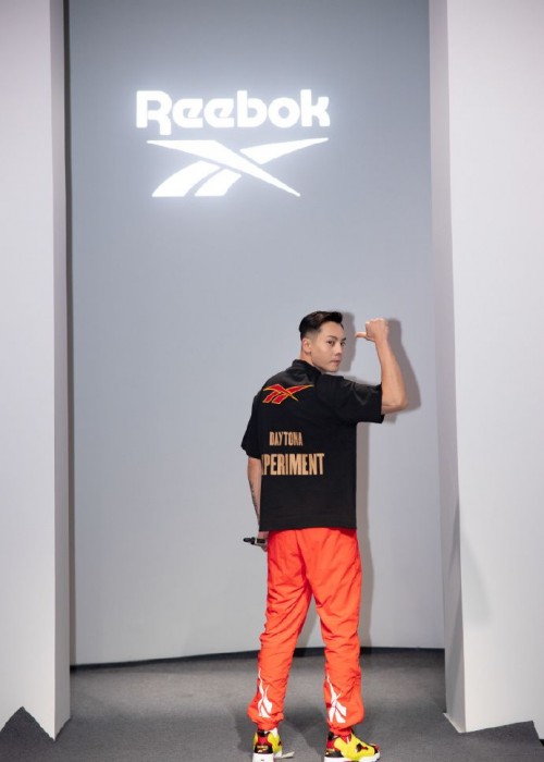 reebok锐步pumpday引领年轻力量膨胀起来