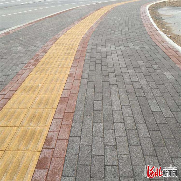 图为便道铺装效果实图. 张家口市桥东区委宣传部供图