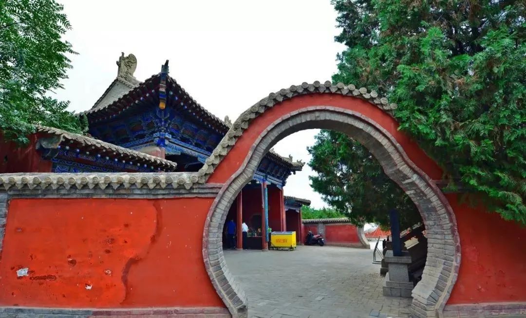 中国旅游标志马踏飞燕出自武威雷台汉墓 享誉世界