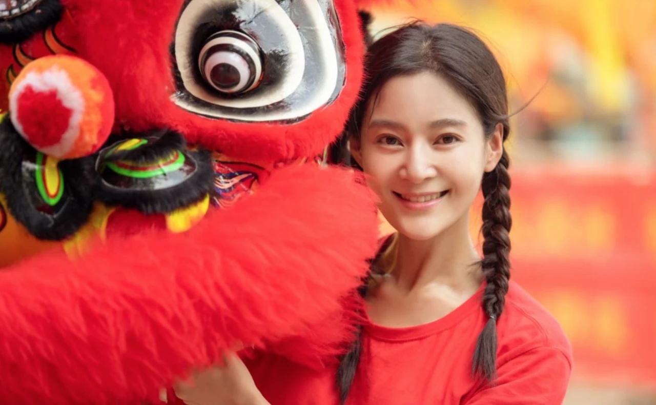 《湾区儿女》央视开播 王媛可"续写"宁静经典角色