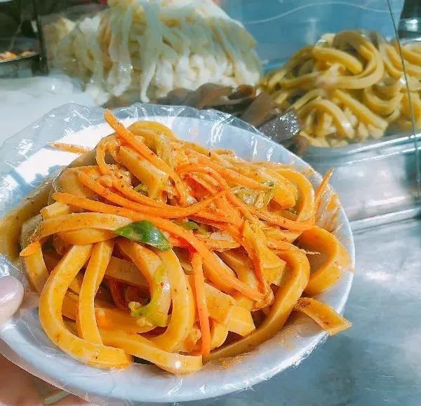 跟着美食游武威|武威面皮子凤凰网甘肃_凤凰网