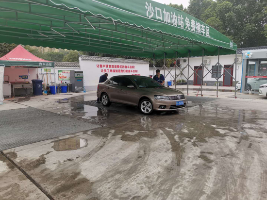 洗车、擦车、加玻璃水统统免费！郑州沙口路加油站开业送市民多重福利！