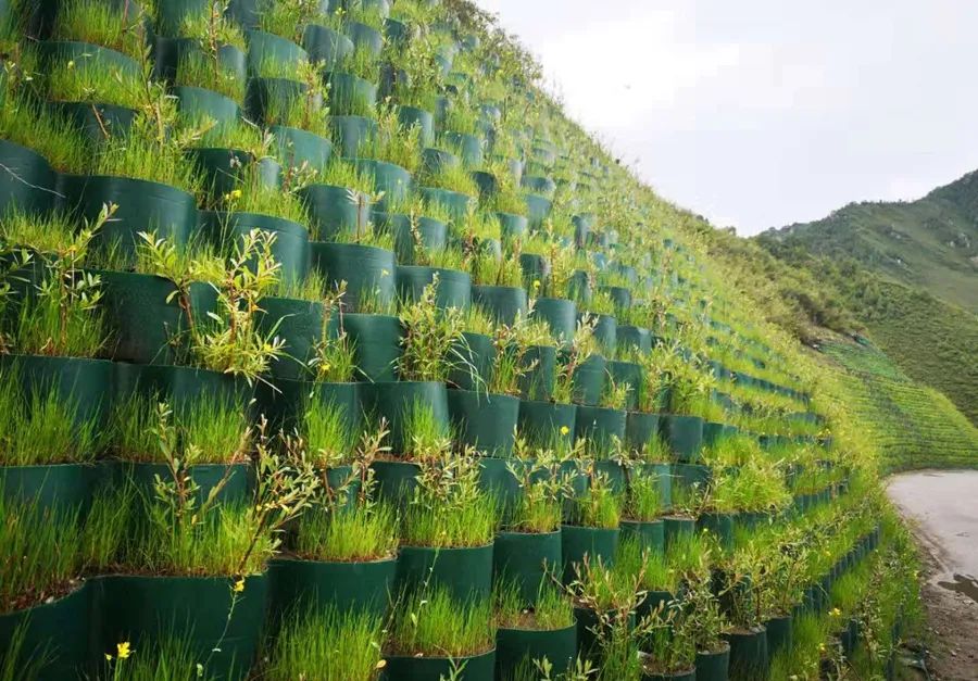 天祝石门沟：高峡平湖藏日月 吟山歌水忘流年