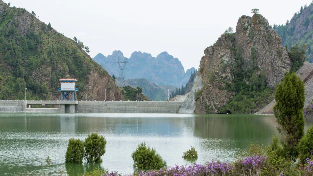 天祝石门沟：高峡平湖藏日月 吟山歌水忘流年