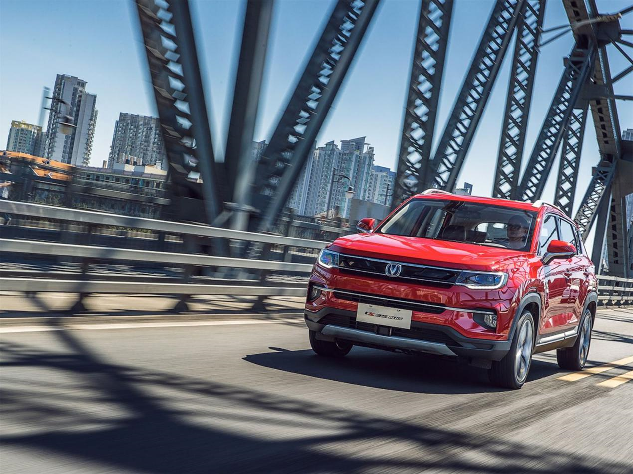 十万以内的suv哪个好？这车最配年轻的你